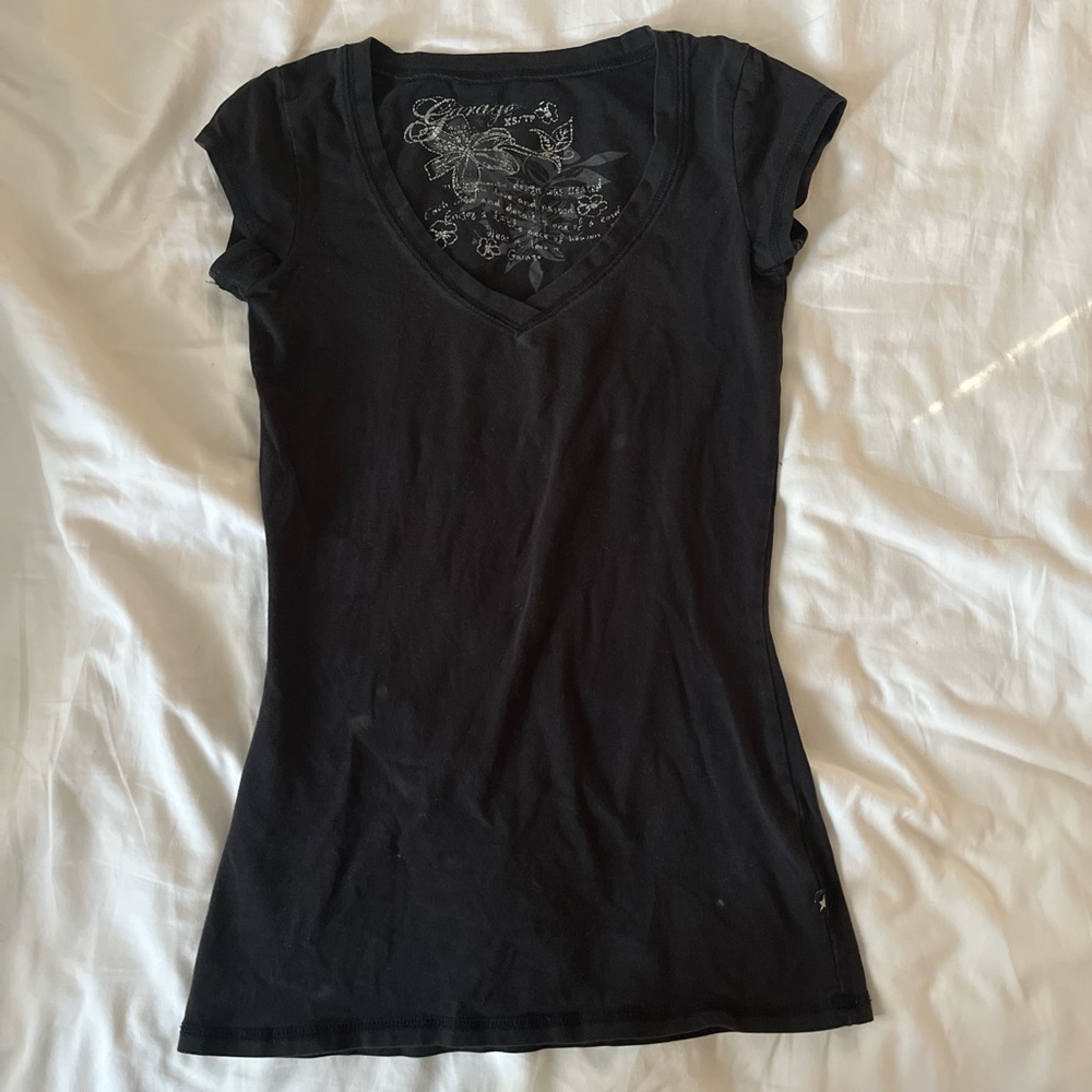 Black Graphic V-Neck Women Top